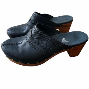UGG Vivica Black Leather Mules / Clog Shoes Women’s Sheepskin Slip-On Size 10 US